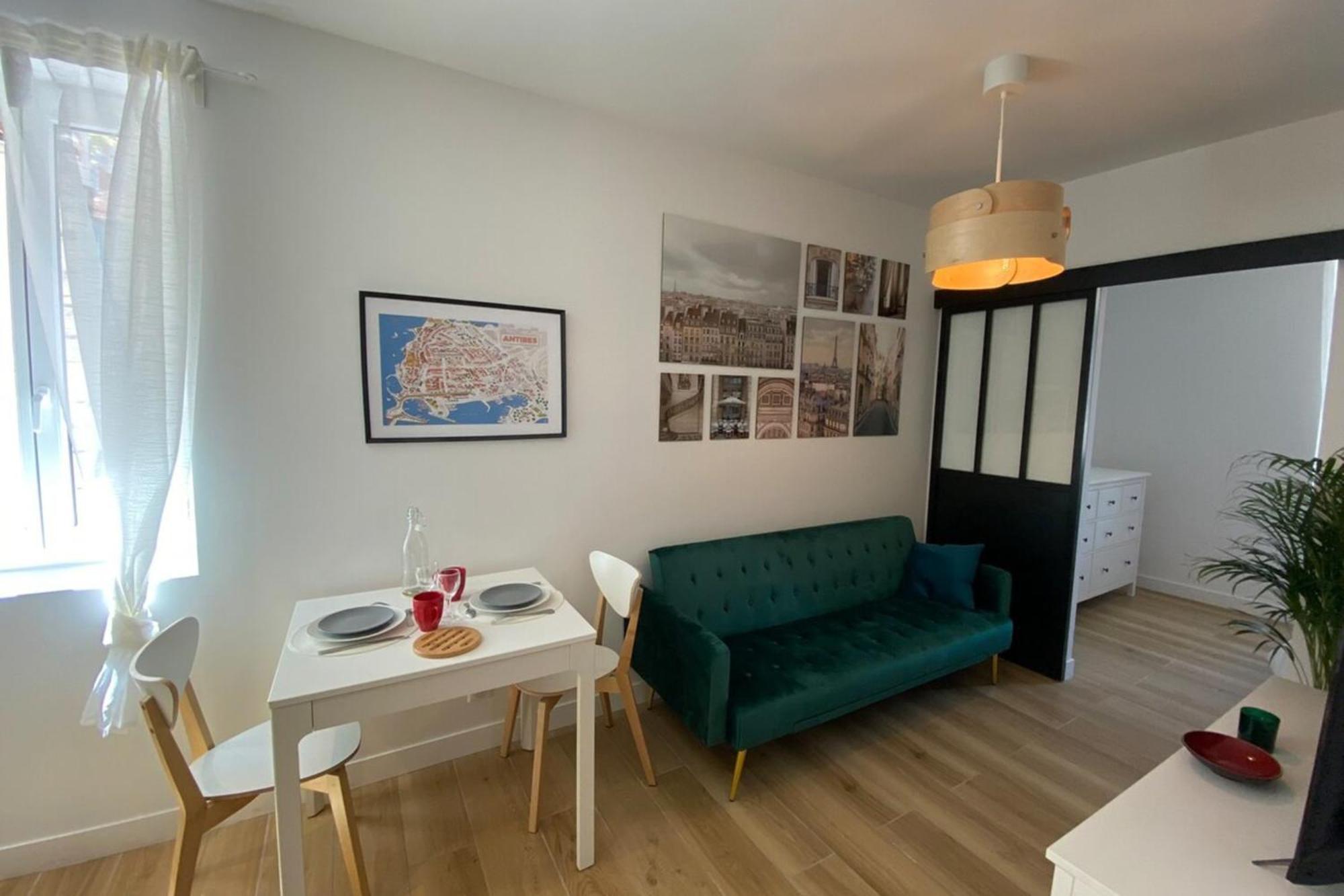 06An - Beautiful Apartment In The Heart Of Old Antibes Eksteriør bilde