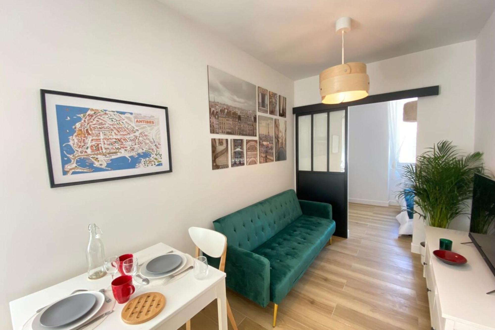 06An - Beautiful Apartment In The Heart Of Old Antibes Eksteriør bilde